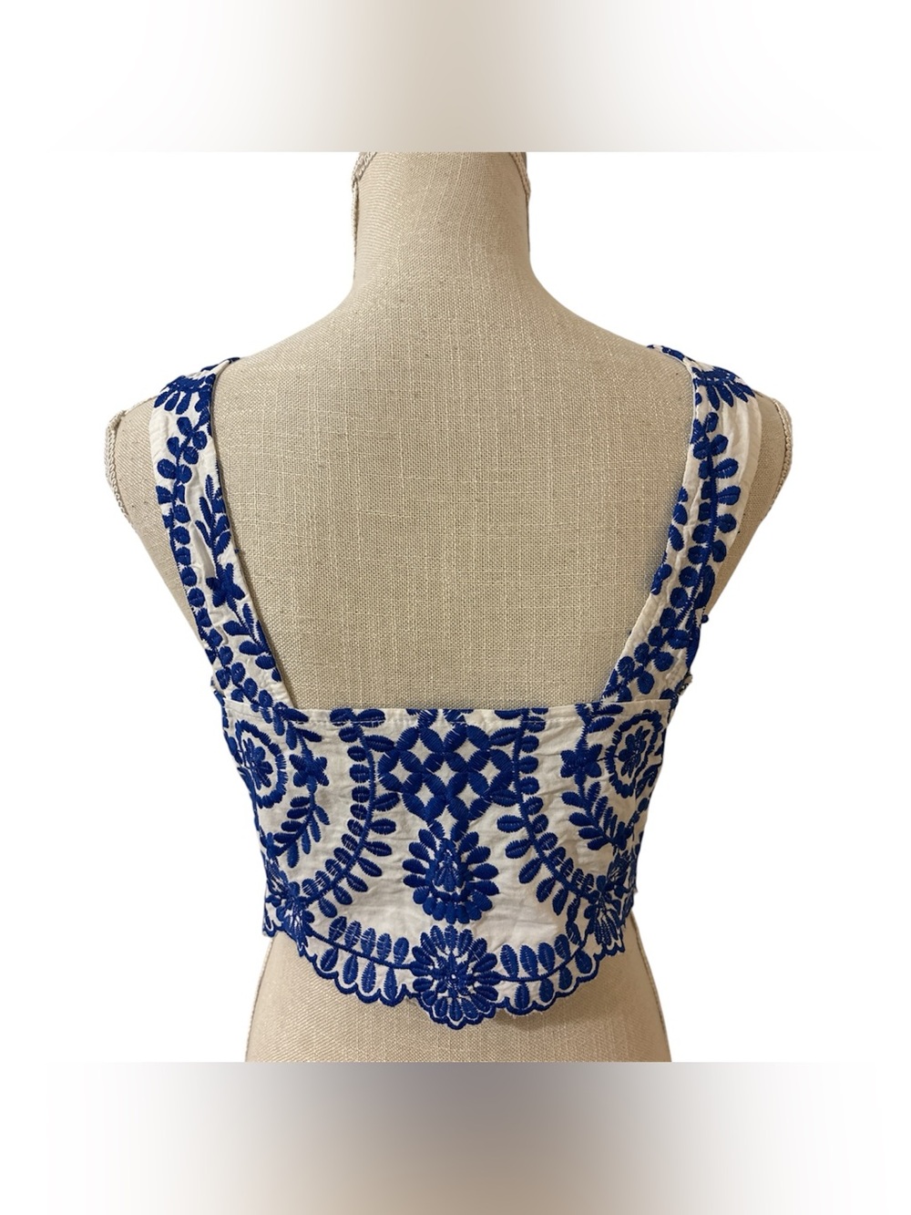 Blue & White Embroidered V-Neck Crop Top Size/M - Picture 3 of 9